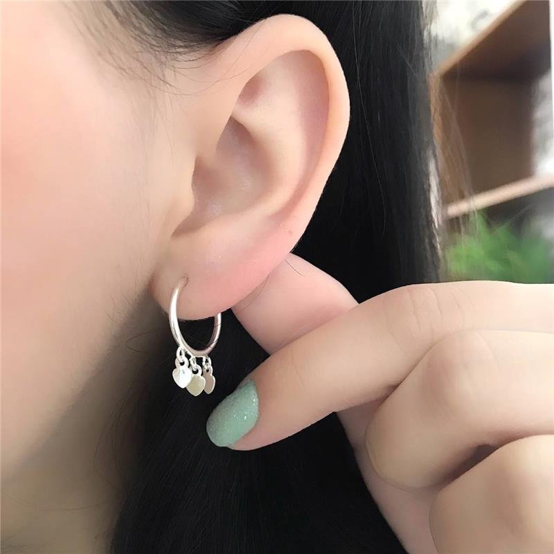 BRINCO PRATA 925 ARGOLA TRÊS CORAÇÕES GRANDE