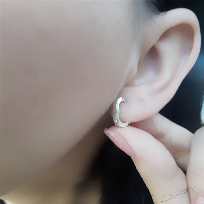 BRINCO PRATA 925 ARGOLINHA CORAÇÃO LISO GRANDE