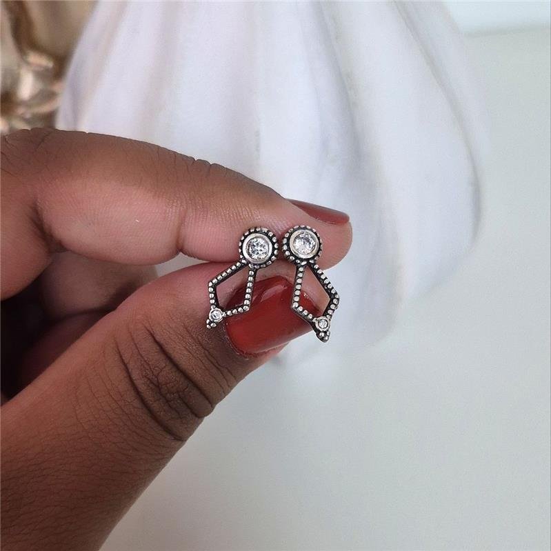 BRINCO PRATA 925 BASE ZIRCÔNIA LOSANGO DETALHE PONTO LUZ