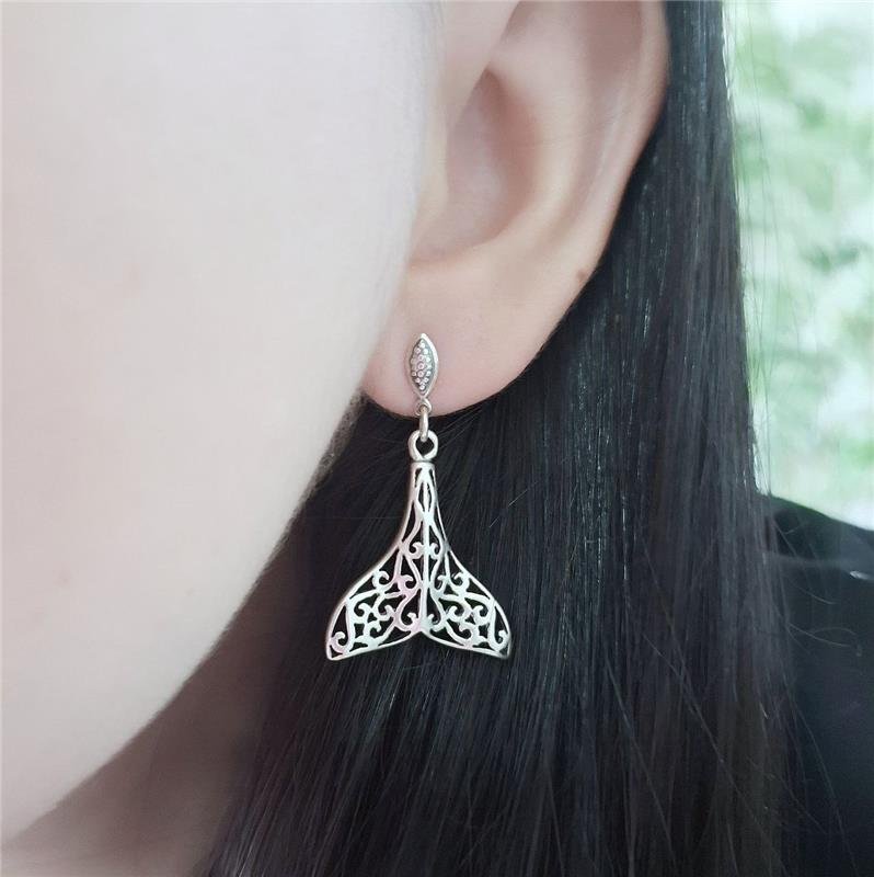 BRINCO PRATA 925 CAUDA DE SEREIA TRABALHADA PENDURADA