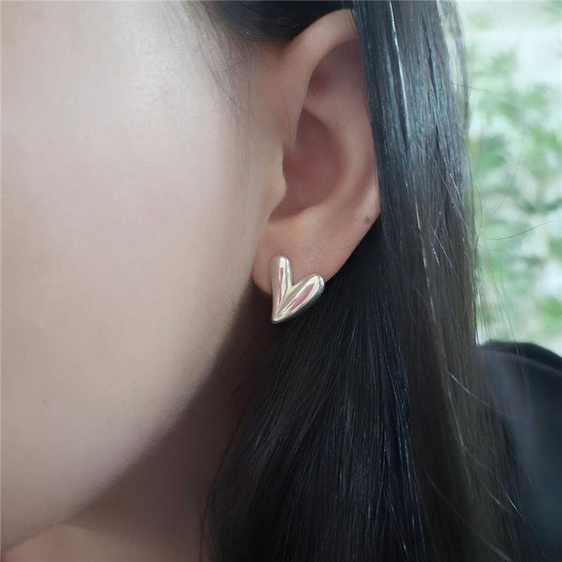 BRINCO PRATA 925 CORAÇÃO ABAULADO