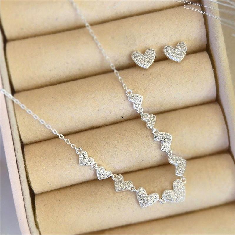 BRINCO PRATA 925 CORAÇÃO PEQUENO CRAVEJADO