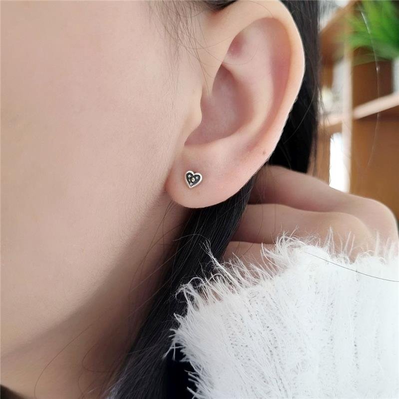 BRINCO PRATA 925 CORAÇÃOZINHO COM PEDRA