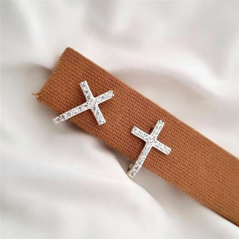 BRINCO PRATA 925 CRUZ COM PEDRA