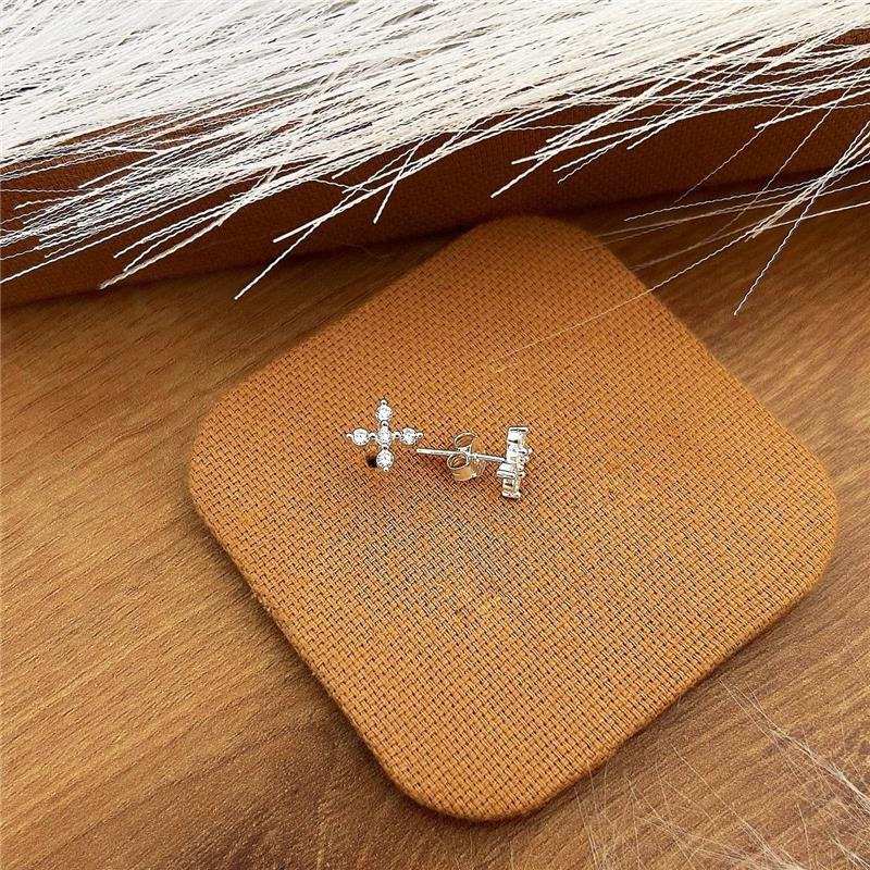 BRINCO PRATA 925 CRUZ CRAVEJADA