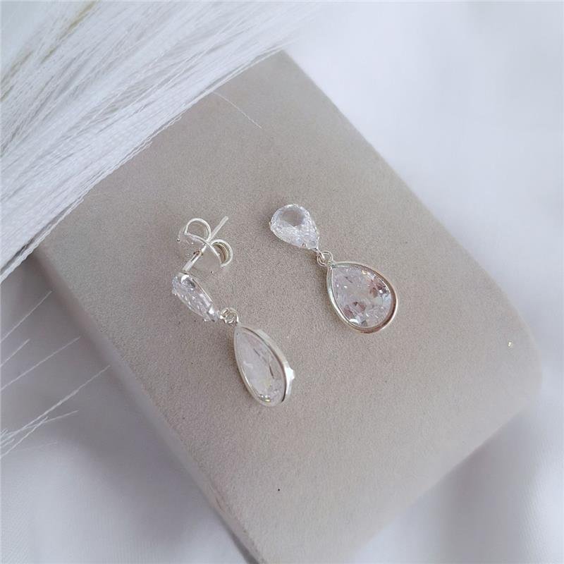 BRINCO PRATA 925 DUAS GOTAS ZIRCÔNIA