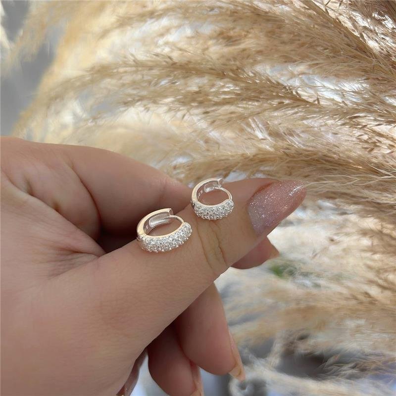 BRINCO PRATA 925 DUO DE ARGOLAS CRAVEJADAS