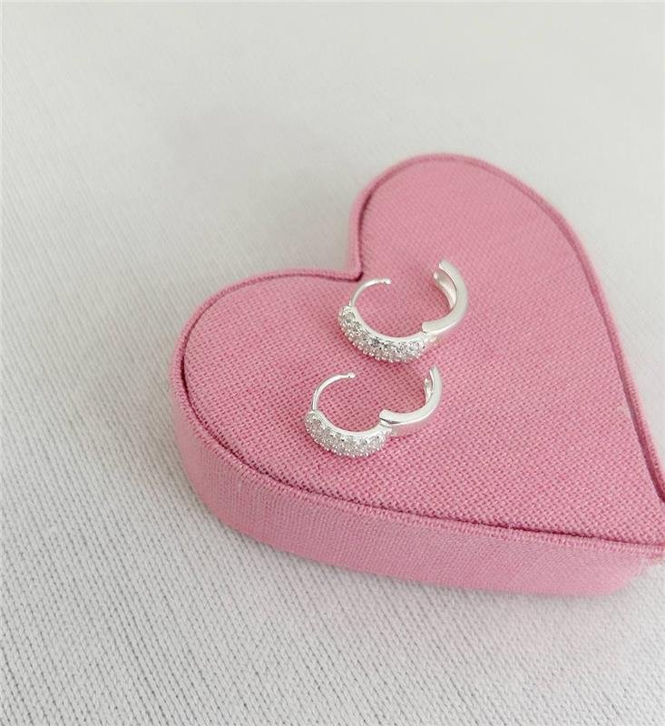 BRINCO PRATA 925 DUO DE ARGOLAS CRAVEJADAS