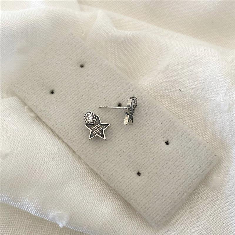 BRINCO PRATA 925 ESTRELA COM PEDRA