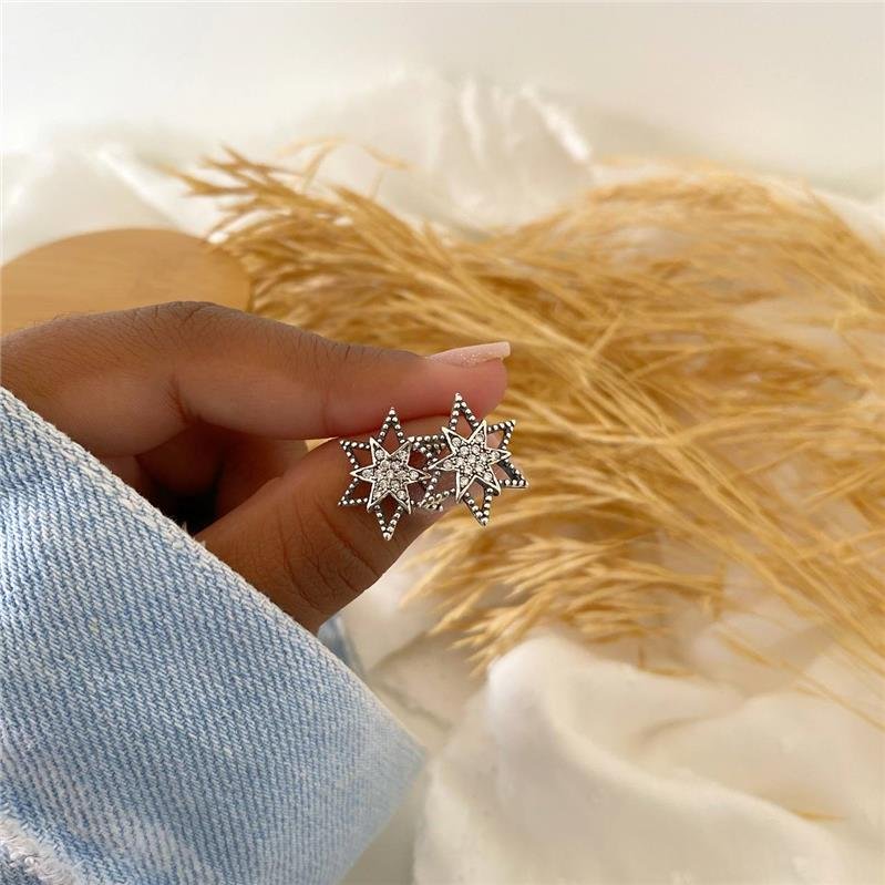 BRINCO PRATA 925 ESTRELA SEIS PONTAS COM PEDRA