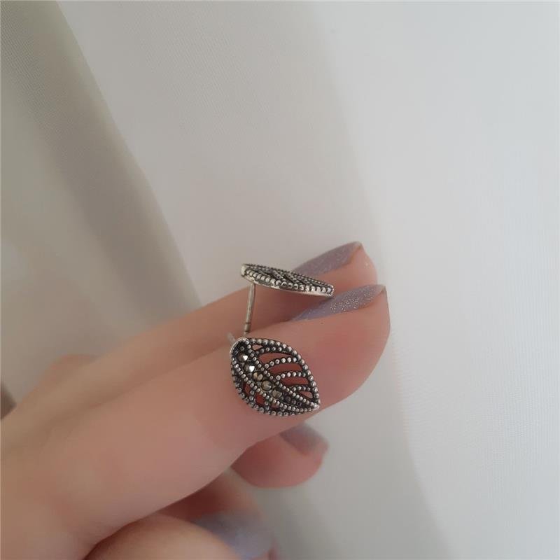 BRINCO PRATA 925 FOLHA CRAVEJADO COM MARCASSITA