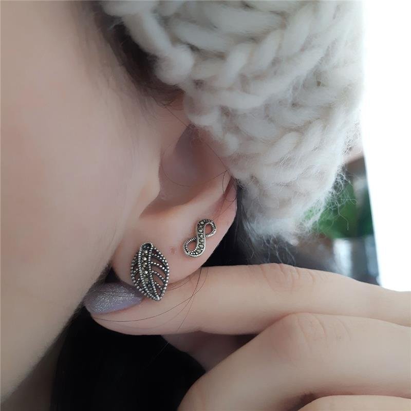 BRINCO PRATA 925 FOLHA CRAVEJADO COM MARCASSITA