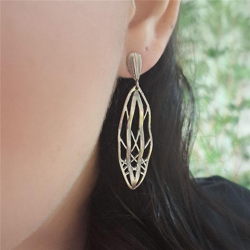 BRINCO PRATA 925 FOLHA VAZADA ONDULADA