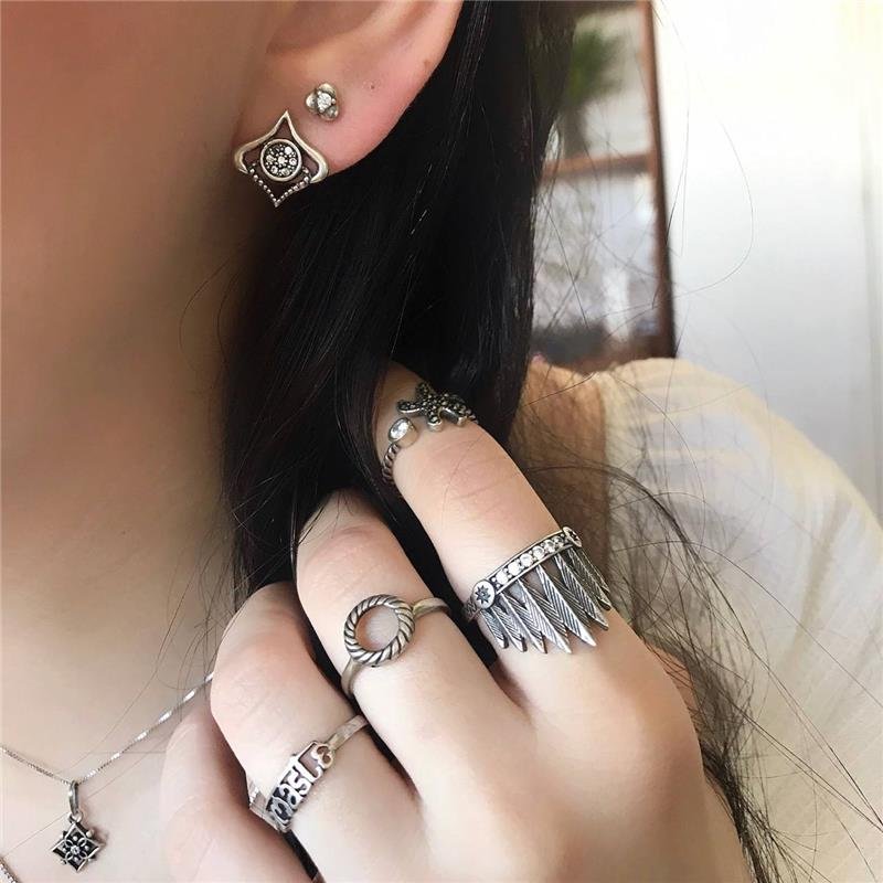 BRINCO PRATA 925 FORMAS CURVAS BICOS