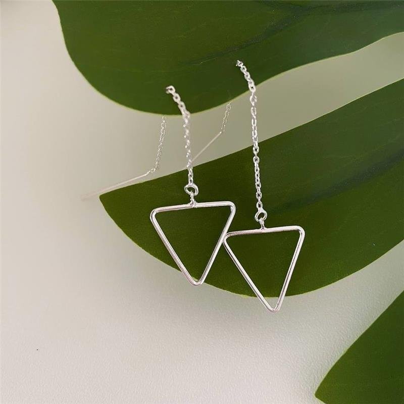 BRINCO PRATA 925 GEOMÉTRICO CORRENTE TRIÂNGULO