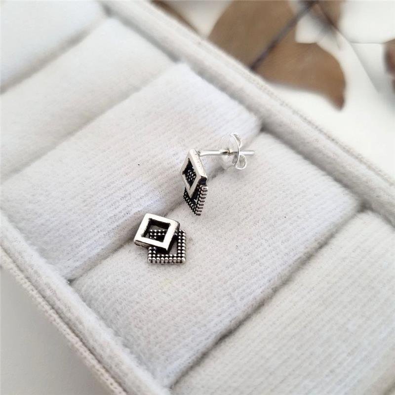 BRINCO PRATA 925 GEOMÉTRICO DOIS QUADRADOS
