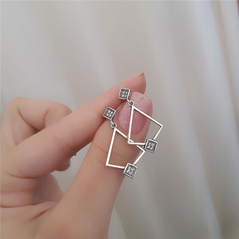 BRINCO PRATA 925 GEOMÉTRICO LOSANGOS 