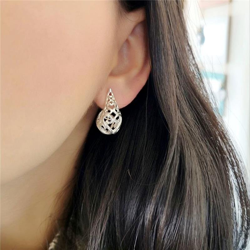 BRINCO PRATA 925 GOTA ABAULADA TRABALHADA