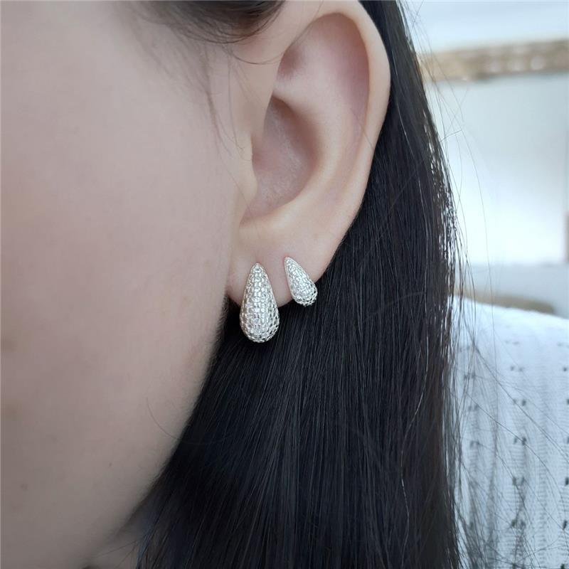 BRINCO PRATA 925 GOTA ABAULADA ZIRCONIA PEQUENA