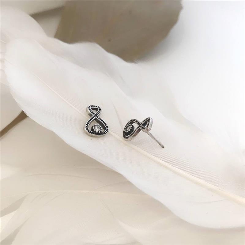 BRINCO PRATA 925 INFINITO ASSIMÉTRICO COM PEDRA