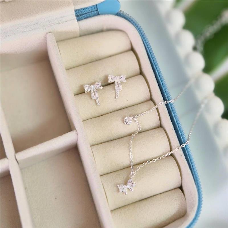 BRINCO PRATA 925 LACINHO CRAVEJADO