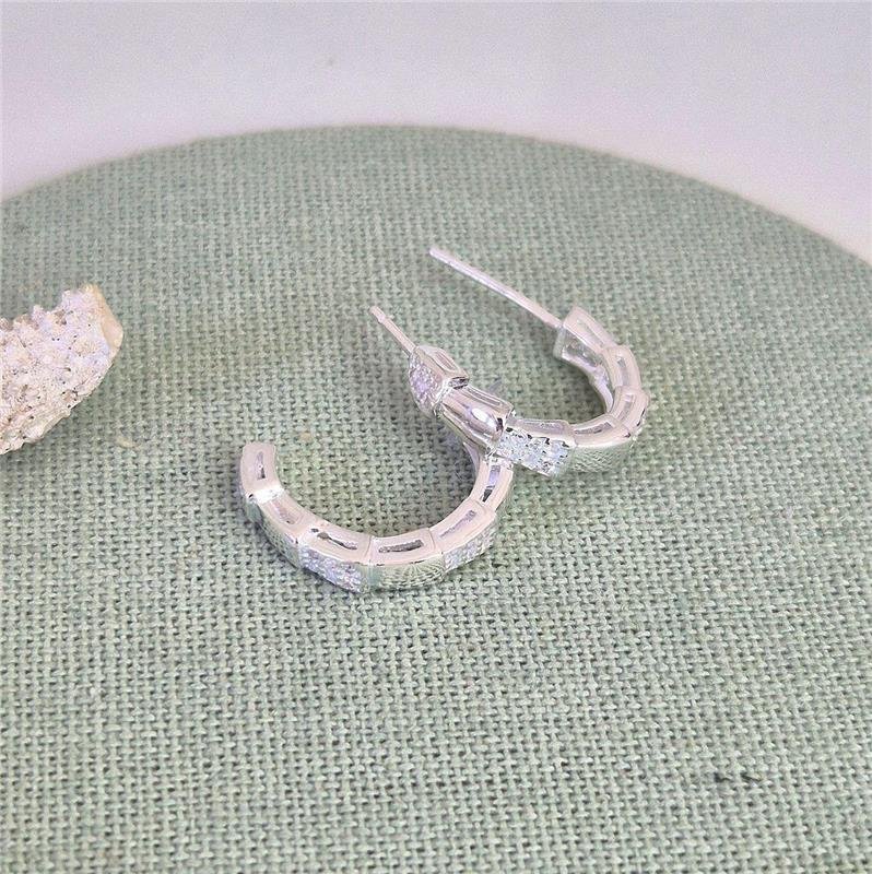 BRINCO PRATA 925 MEIA ARGOLA ENCAIXES ALTERNADOS LISOS E CRAVEJADOS