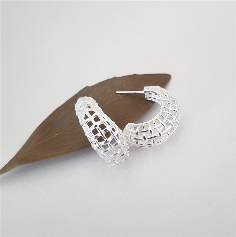 BRINCO PRATA 925 MEIA ARGOLA TRANÇADA