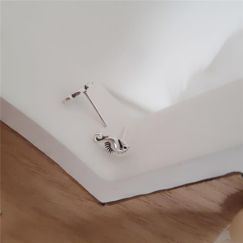 BRINCO PRATA 925 MINI CAVALO MARINHO