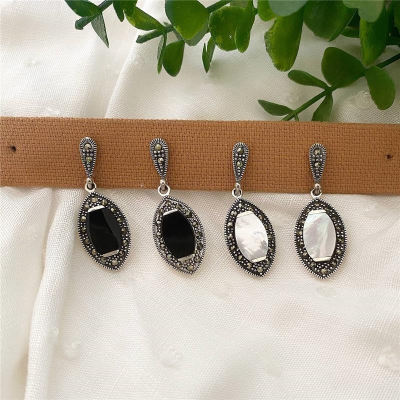 BRINCO PRATA 925 OLHO PENDURADO COM PEDRA NATURAL