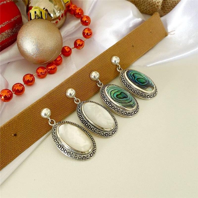 BRINCO PRATA 925 OVAL PENDURADO COM PEDRA NATURAL