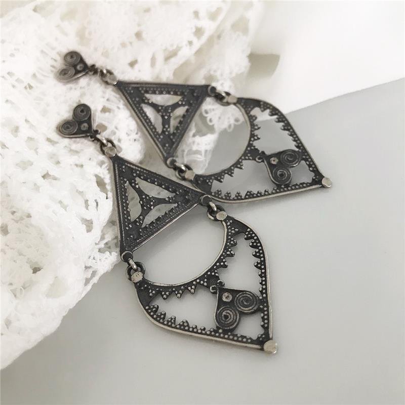 BRINCO PRATA 925 PENDURADO GEOMETRICO TRABALHADO