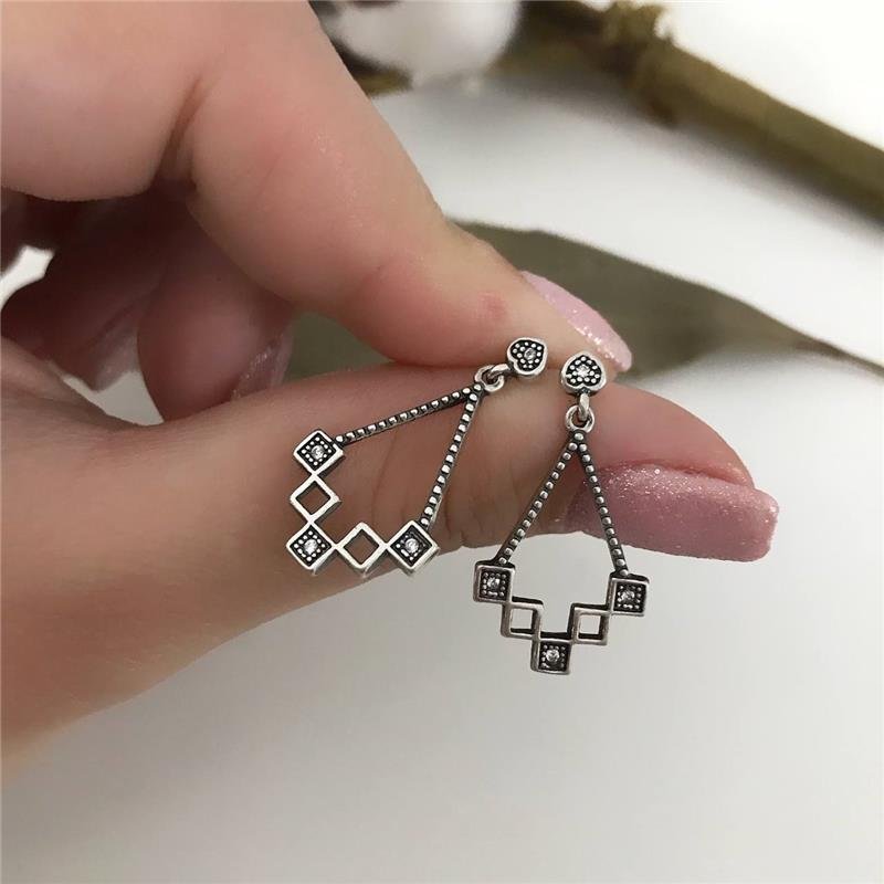 BRINCO PRATA 925 PENDURADO GEOMÉTRICO TRIÂNGULO