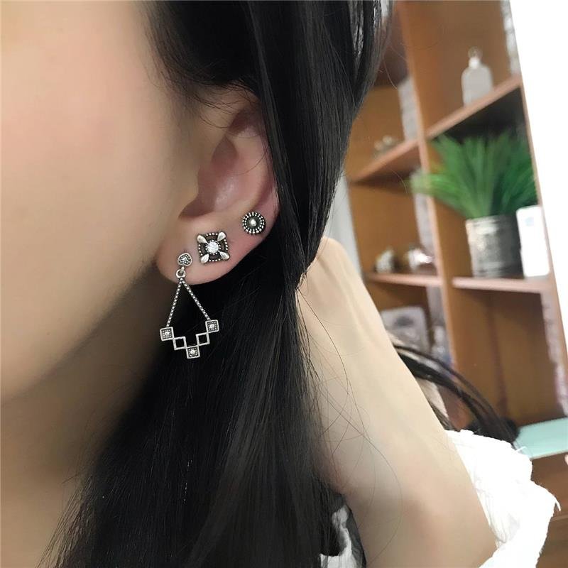 BRINCO PRATA 925 PENDURADO GEOMÉTRICO TRIÂNGULO