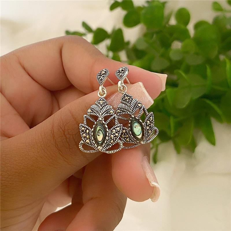 BRINCO PRATA 925 PENDURADO LOTUS PEDRA NATURAL 