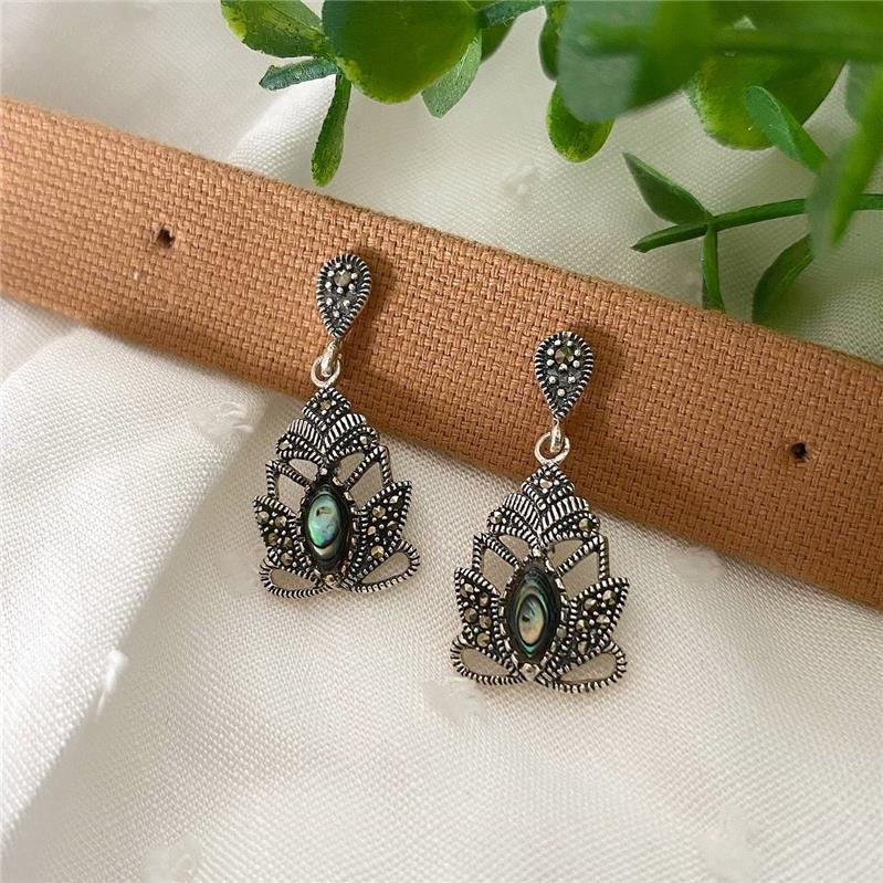 BRINCO PRATA 925 PENDURADO LOTUS PEDRA NATURAL 