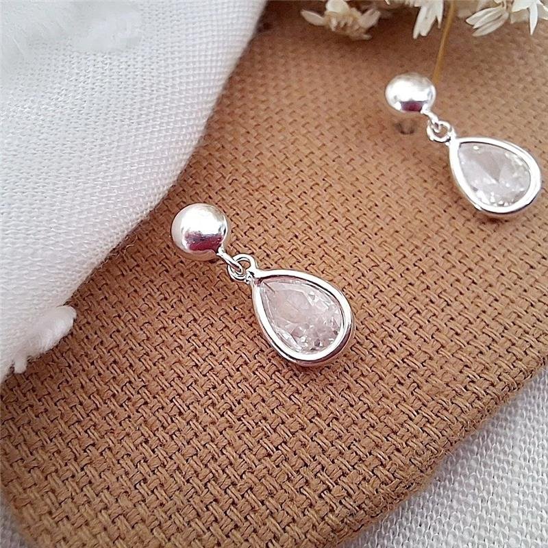 BRINCO PRATA 925 PENDURADO PEDRA GOTA