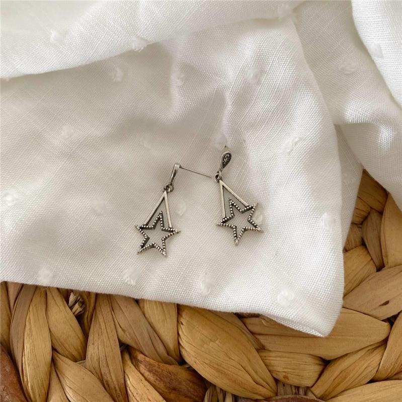 BRINCO PRATA 925 PENDURADO TRIÂNGULO ESTRELA