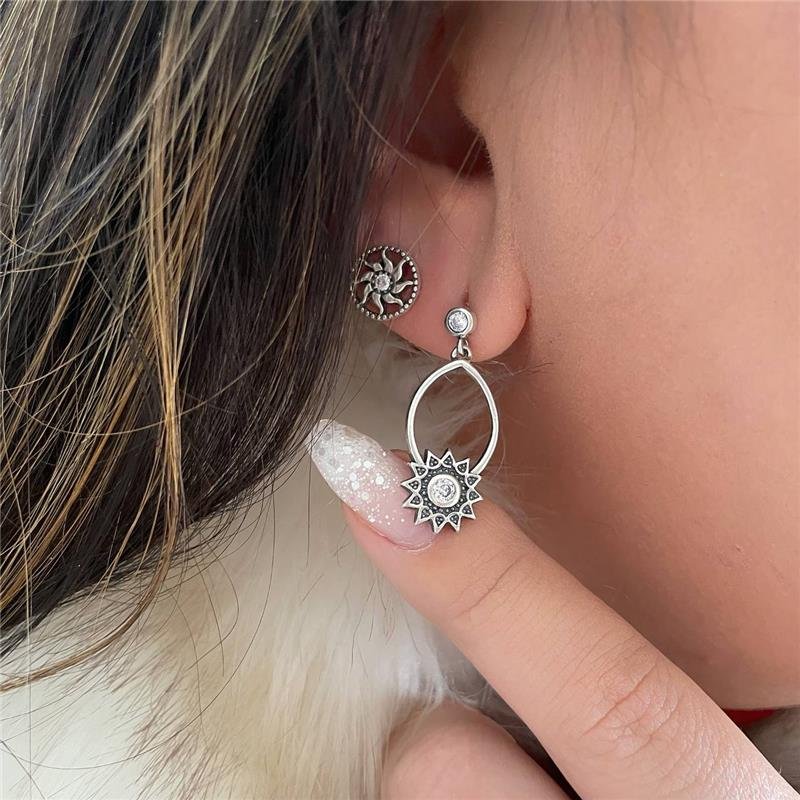 BRINCO PRATA 925 PENDURADO VAZADO SOL COM ZIRCÔNIA