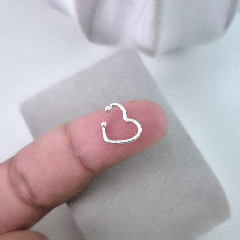 BRINCO PRATA 925 PIERCING FAKE CORAÇÃO