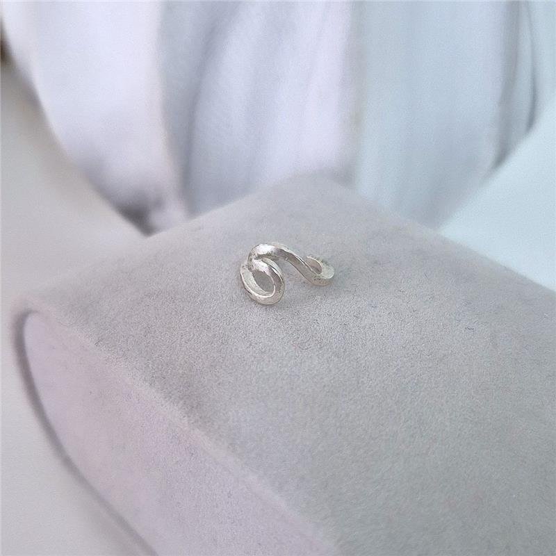 BRINCO PRATA 925 PIERCING FAKE ONDA