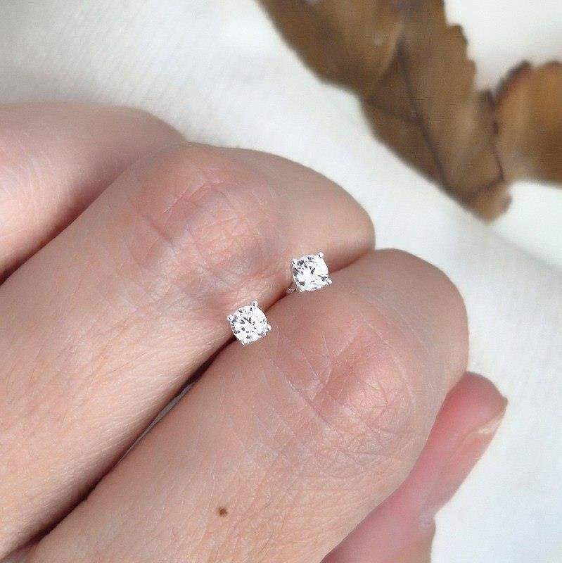 BRINCO PRATA 925 PONTO LUZ ALTO PEQUENO