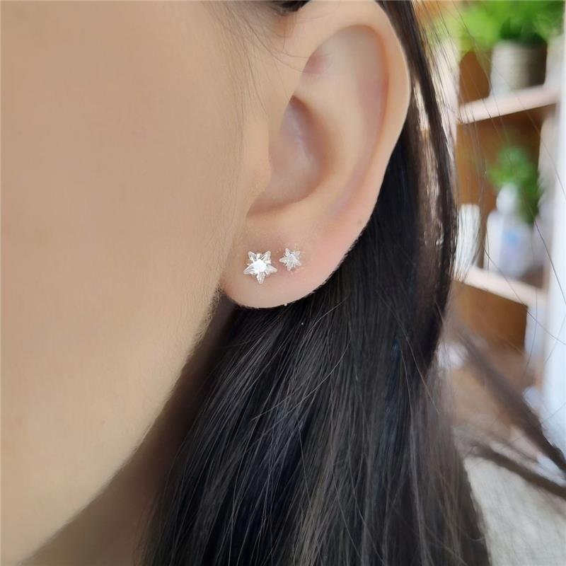 BRINCO PRATA 925 PONTO LUZ ESTRELA 4MM