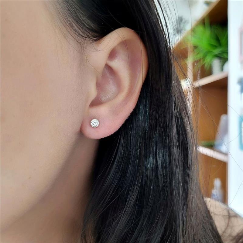 BRINCO PRATA 925 PONTO LUZ PEQUENO