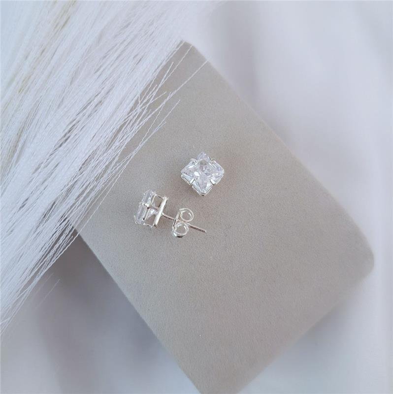 BRINCO PRATA 925 PONTO LUZ QUADRADO 6 MM CAIXA INGLESA