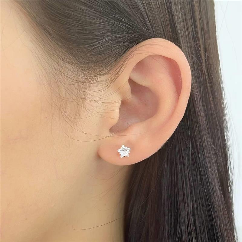 BRINCO PRATA 925 INFANTIL PONTO LUZ ZIRCÔNIA ESTRELA