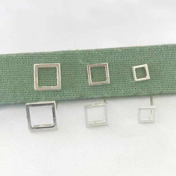 BRINCO PRATA 925 QUADRADO LISO GRANDE