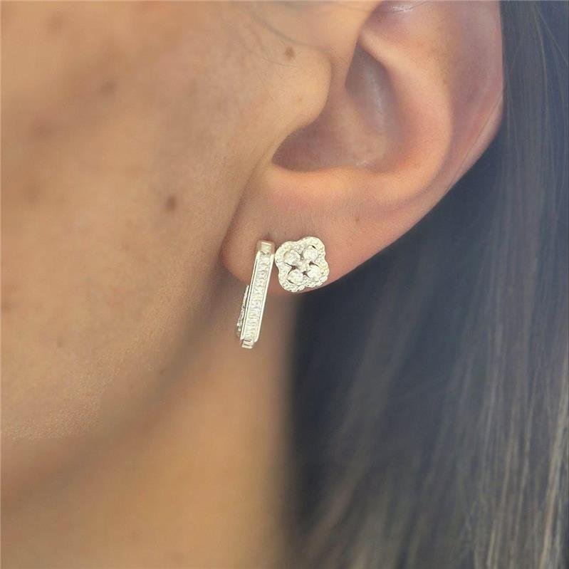 BRINCO PRATA 925 TREVO CRAVEJADO EM VOLTA