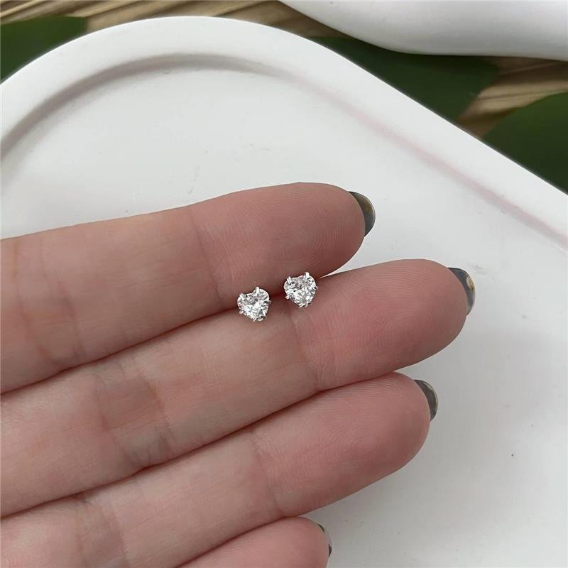 BRINCO PRATA 925 ZIRCÔNIA CORAÇÃO PONTO LUZ