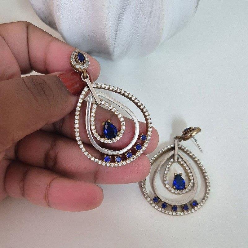 BRINCO PRATA TURCA PENDURADO GOTA