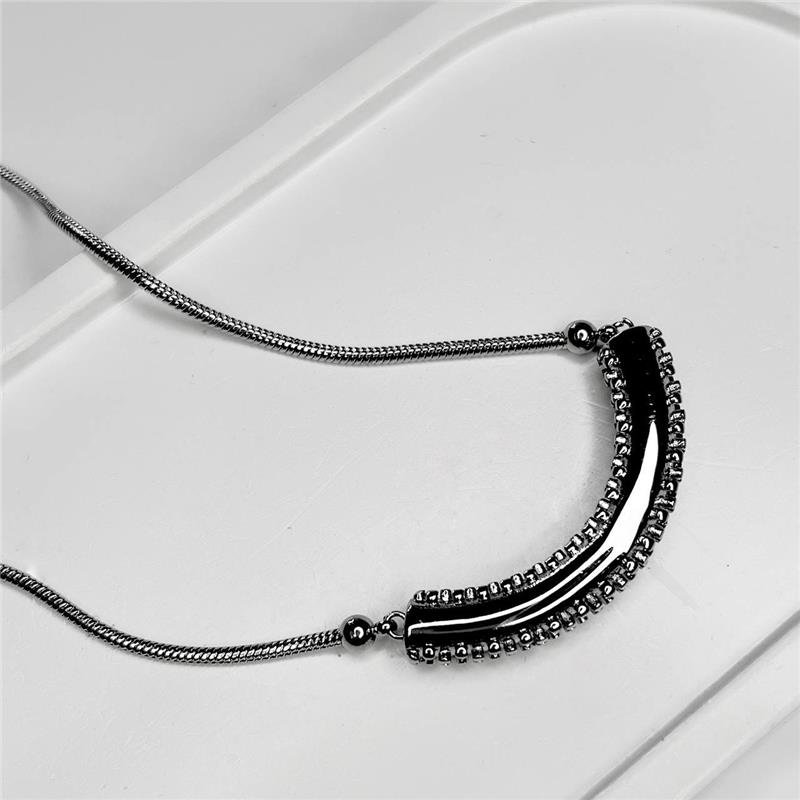 COLAR AÇO INOX AÇO RABO DE RATO PINGENTE TRABALHADO COM MICROZIRCÔNIAS